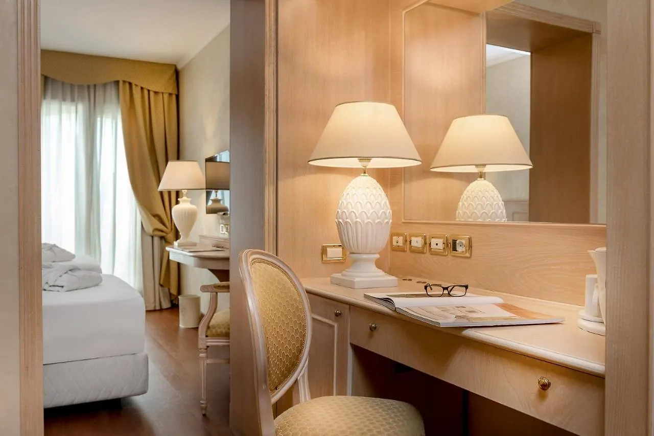 Hotel De Londres Rimini